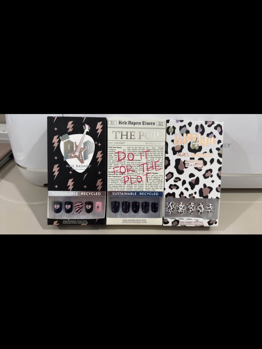 Red Aspen Nail Dash Bundle. Press-On Nails — Short Square